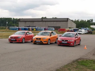 Honda+Ford+Opel: Redness