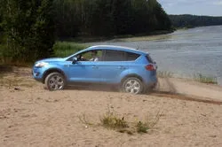 Тест-драйв Ford Kuga 2.5 AT: С автоматом наперевес