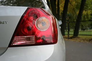 Geely MK: Велкам ту Чайна С-клас