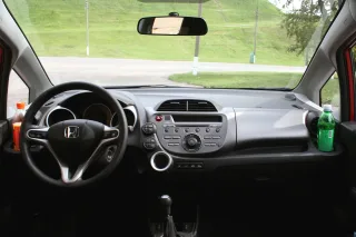 Test drive Honda Jazz: Cargo spaceship