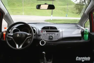 Test drive Honda Jazz: Cargo spaceship