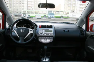 Test drive Honda Jazz: Cargo spaceship
