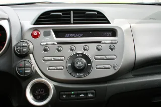 Test drive Honda Jazz: Cargo spaceship