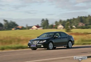 Тест-драйв Honda Legend: демонстрация силы