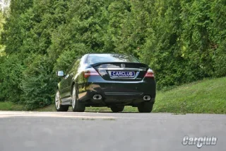 Тест-драйв Honda Legend: демонстрация силы
