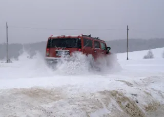 Hummer H2: If you didn't hide, it's not my fault, or 24 Hours with a Hummer