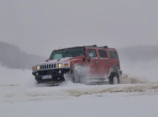 Hummer H2: If you didn't hide, it's not my fault, or 24 Hours with a Hummer
