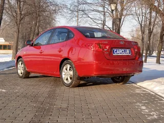 Hyundai Elantra: Hyundai по-американськи
