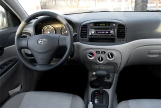 Hyundai Verna: Питання VERNAсті