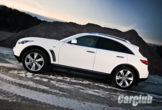 Тест-драйв Infiniti FX50: ціна за преміум