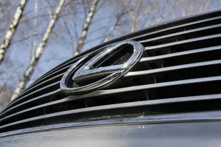 Lexus LS460: Роскошь по-японски