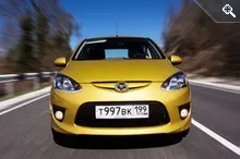 Mazda2: Игрушечный zoom-zoom