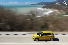 Mazda2: Игрушечный zoom-zoom