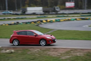 Тест-драйв Mazda3 MPS Россия: между небом и землей