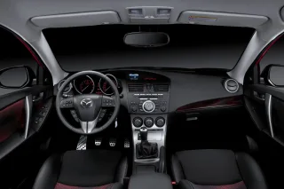 Тест-драйв Mazda3 MPS Россия: между небом и землей