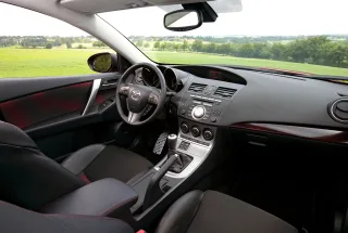 Тест-драйв Mazda3 MPS Німеччина: костюмчик новенький