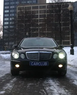 Mercedes E200 Kompressor: Бізнес-клас
