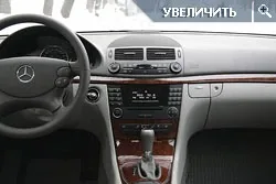Mercedes E200 Kompressor: Бізнес-клас