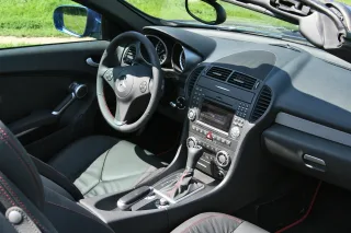 Mercedes-Benz SLK 350: Наддержава