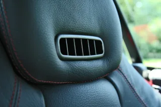 Mercedes-Benz SLK 350: Наддержава