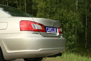 Тест-драйв Mitsubishi Galant: «американізація»