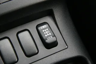 Тест-драйв Mitsubishi Lancer 4WD: заявка на лидерство
