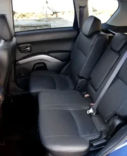 Mitsubishi Outlander XL: Паркетный проходимец