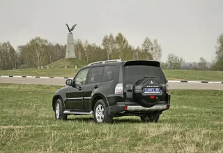Mitsubishi Pajero-IV: «Перевозчик соломы» номер четыре
