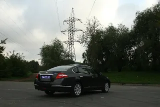 Тест-драйв Nissan Teana: справжній бізнес-клас
