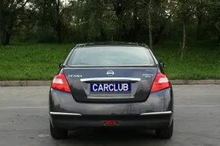 Тест-драйв Nissan Teana: справжній бізнес-клас