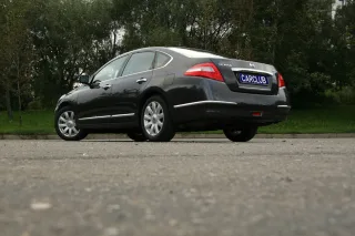 Тест-драйв Nissan Teana: справжній бізнес-клас