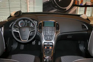 Opel Astra New: В новый класс