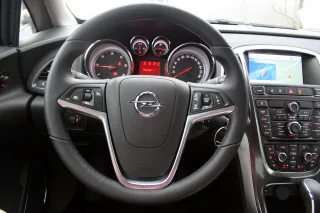 Opel Astra New: В новый класс