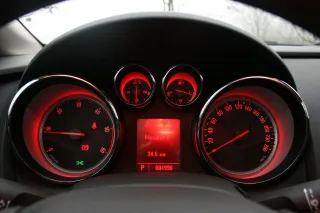 Opel Astra New: В новый класс
