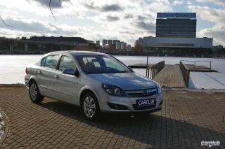 Opel Astra sedan: Міський спортсмен