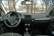 Opel Astra sedan: Міський спортсмен