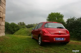 Peugeot 308: Недамский угодник