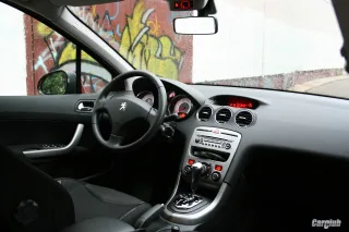 Peugeot 308: Недамский угодник