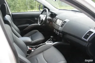 Test drive Peugeot 4007: three to one