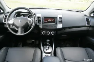 Test drive Peugeot 4007: three to one