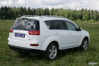 Test drive Peugeot 4007: three to one