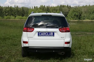 Test drive Peugeot 4007: three to one
