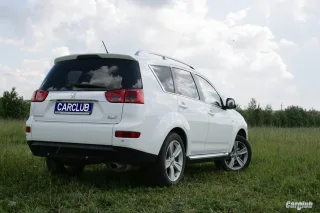 Test drive Peugeot 4007: three to one
