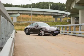 Test drive Porsche Carrera S: The Premier League