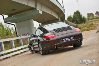 Test drive Porsche Carrera S: The Premier League