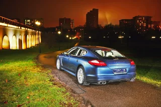 Тест-драйв Porsche Panamera Turbo: кулак ярости