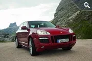 Porsche Cayenne GTS: A Thunderous Triple S Blend