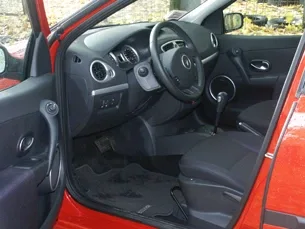 Renault Clio III: Дорогая муза