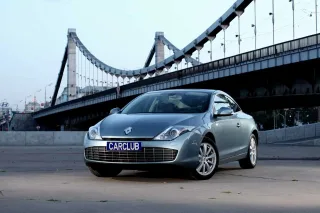 Тест-драйв Renault Laguna Coupe: высокий стиль