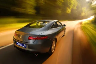 Тест-драйв Renault Laguna Coupe: высокий стиль